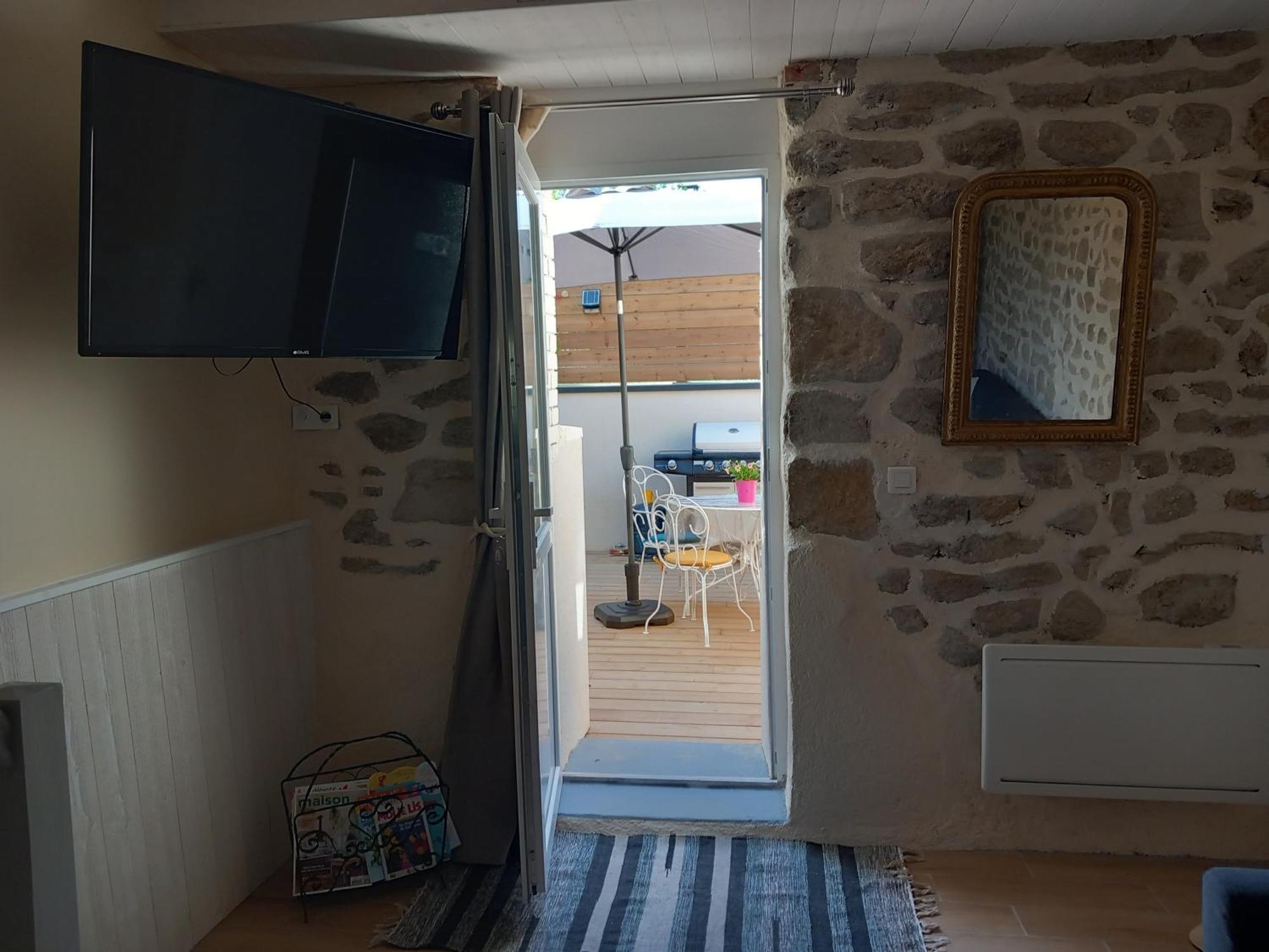Holiday home L'hirondelle En Auvergne Champs (Auvergne)