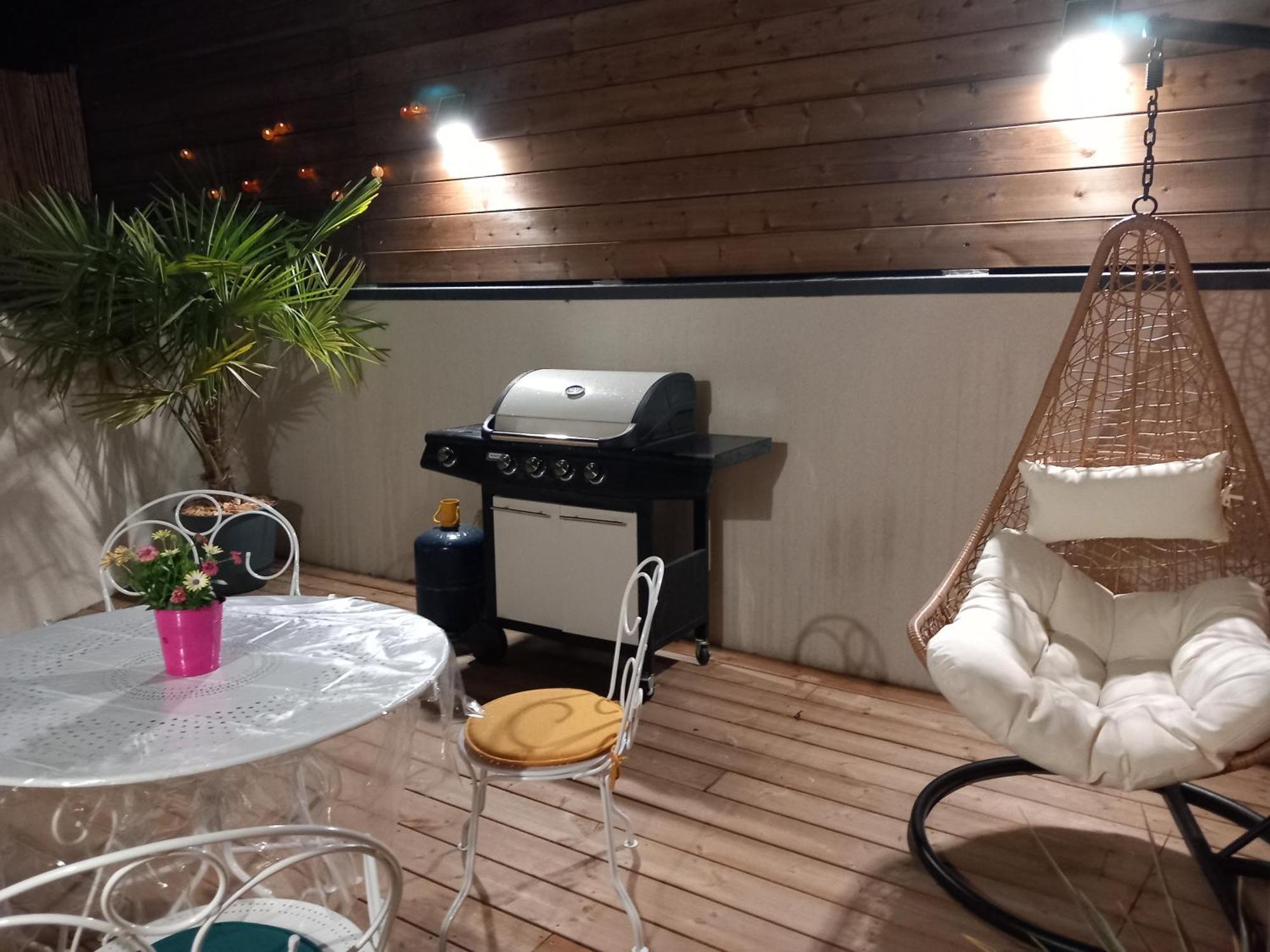 Holiday home L'hirondelle En Auvergne