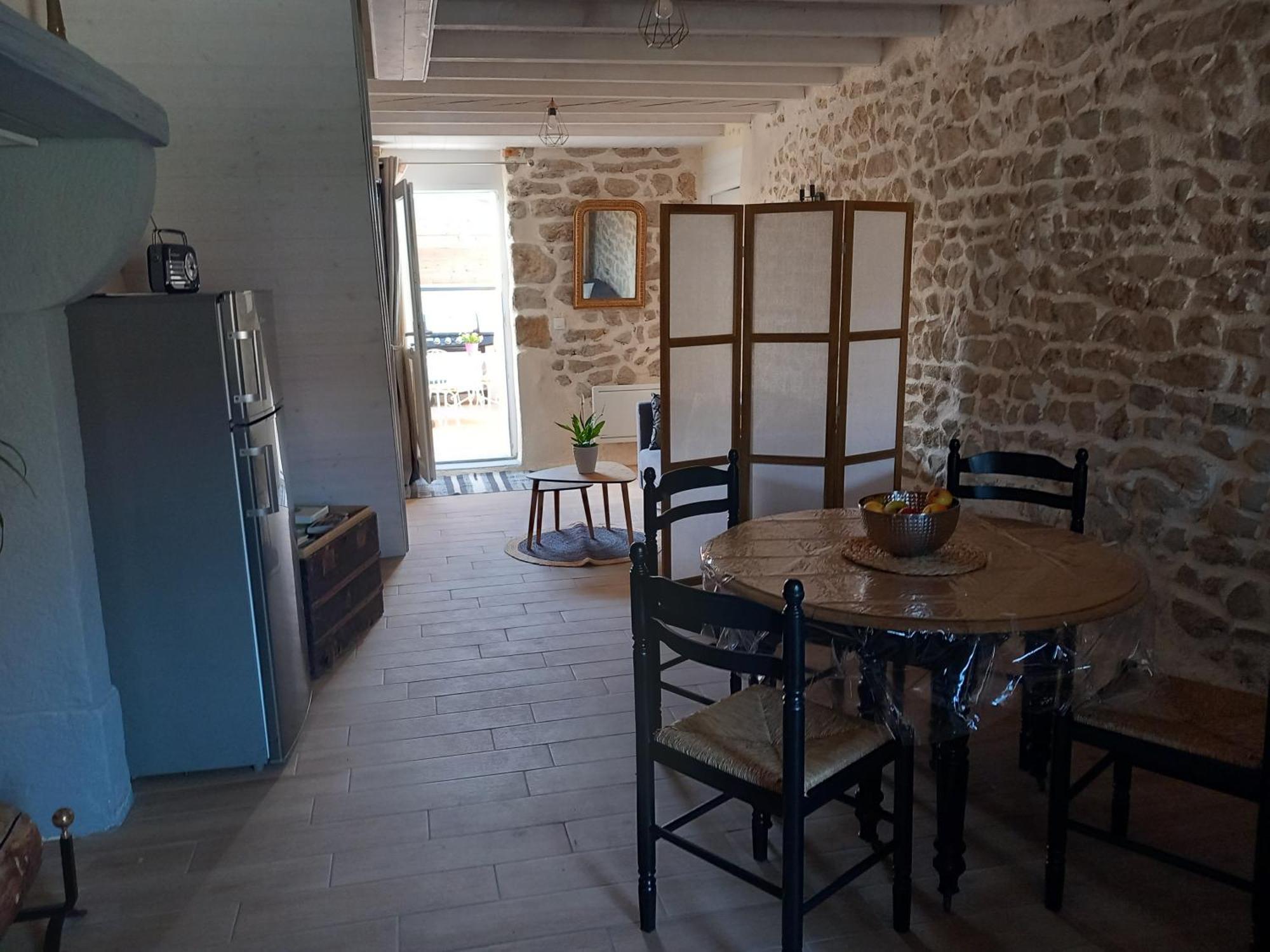Holiday home L'hirondelle En Auvergne